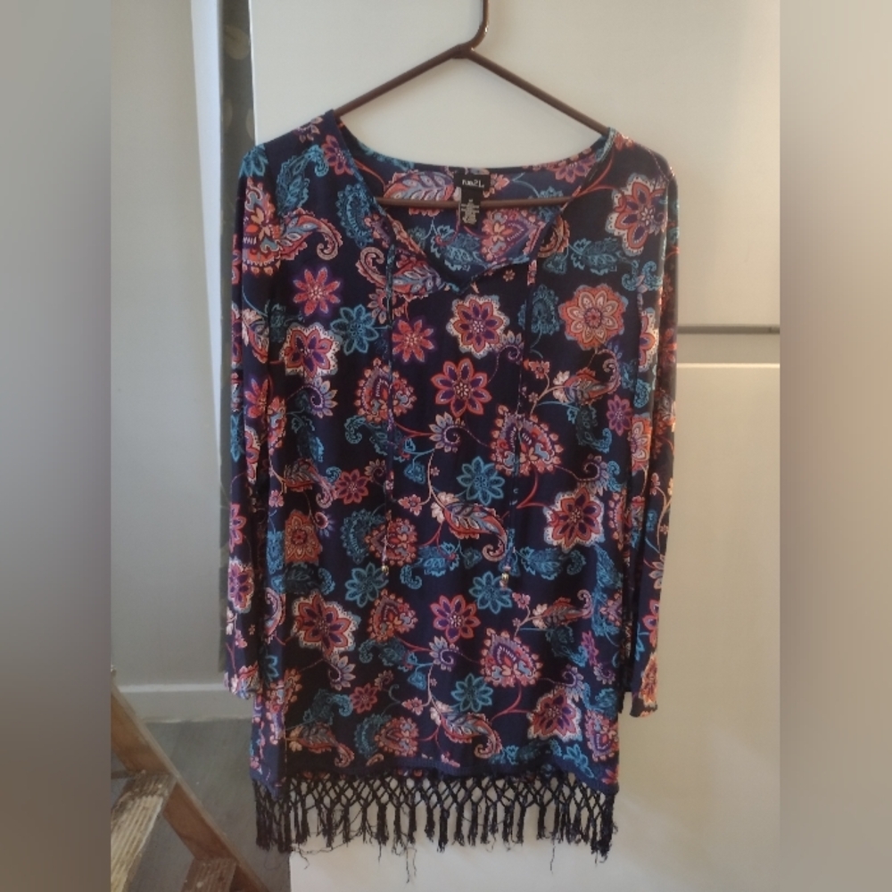 Rue21 Multicolor Floral Blouse with Fringe Size M... - Picture 4 of 12